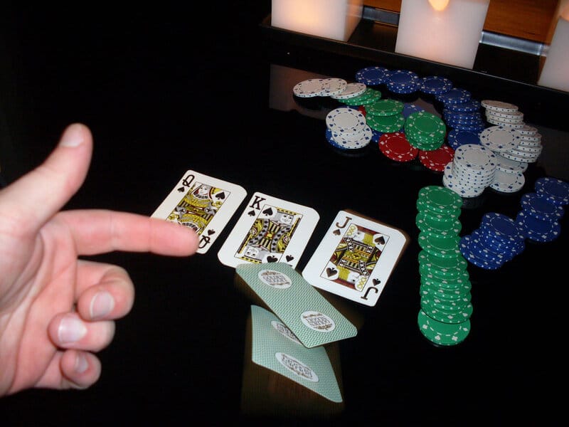 Fold Poker là gì? Hướng dẫn chơi Fold Poker hiệu quả