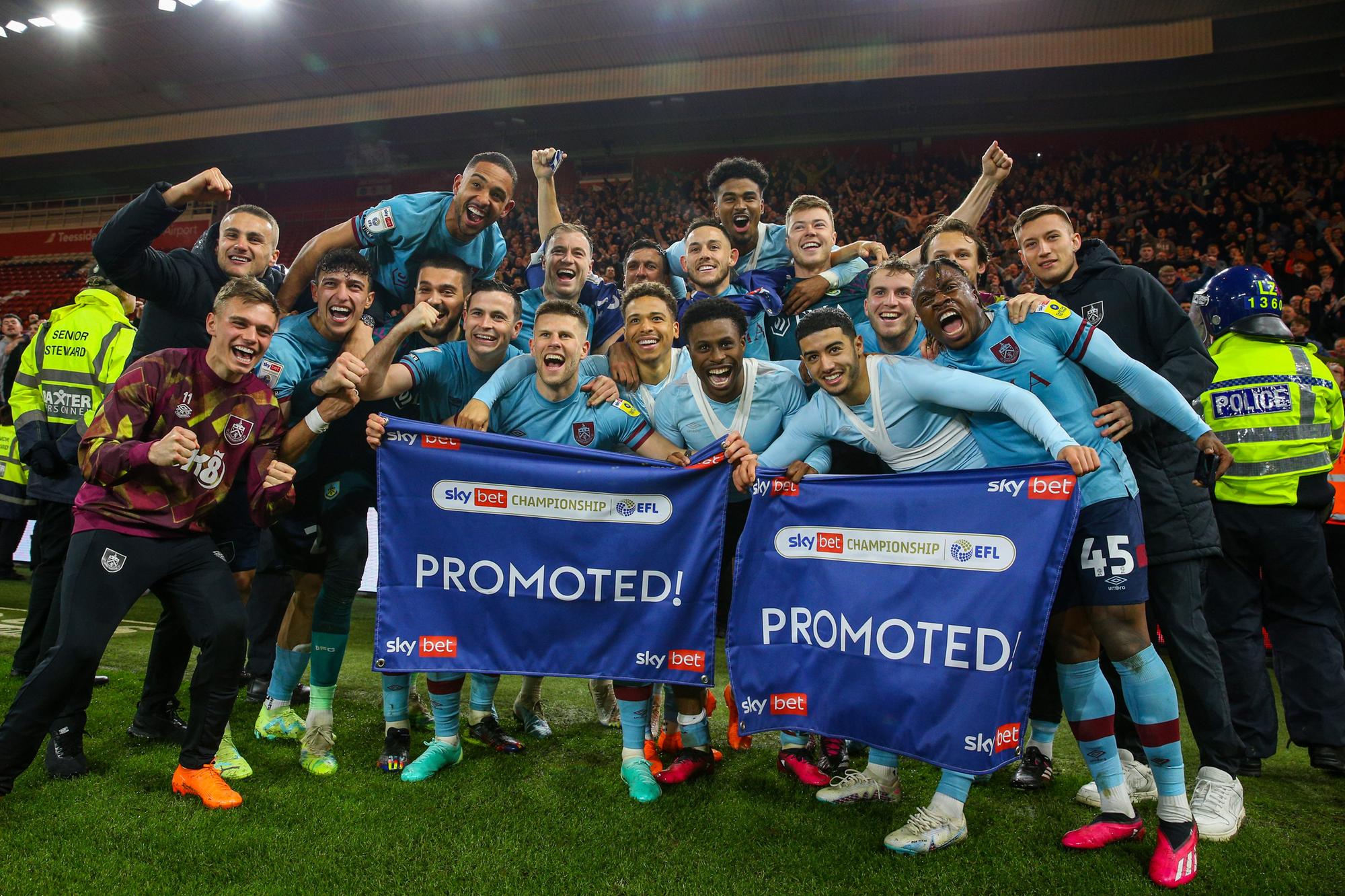 Bốn ngôi sao của Burnley góp mặt trong Đội hình tiêu biểu của mùa giải Sky Bet Championship cùng với Sheffield United, Middlesbrough, Coventry City và Bristol City