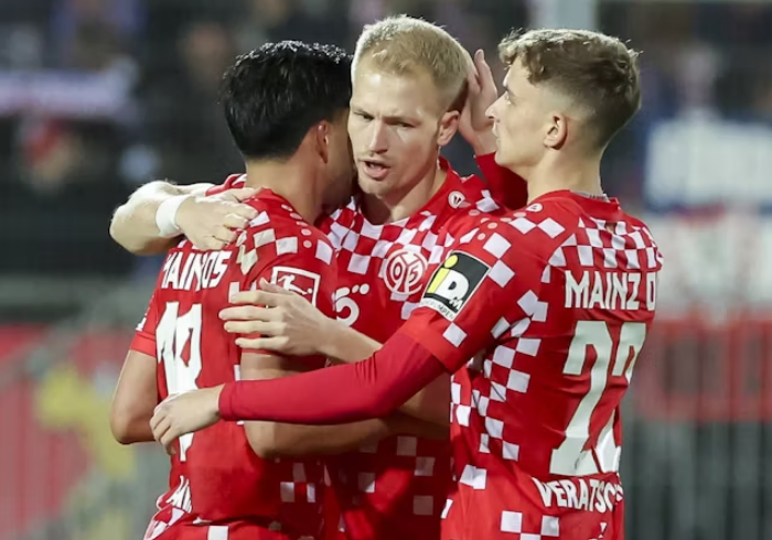 Nhận định và tỷ lệ trận đấu Frankfurt vs Mainz 21h30 hôm nay 21/12, vòng 15 Bundesliga