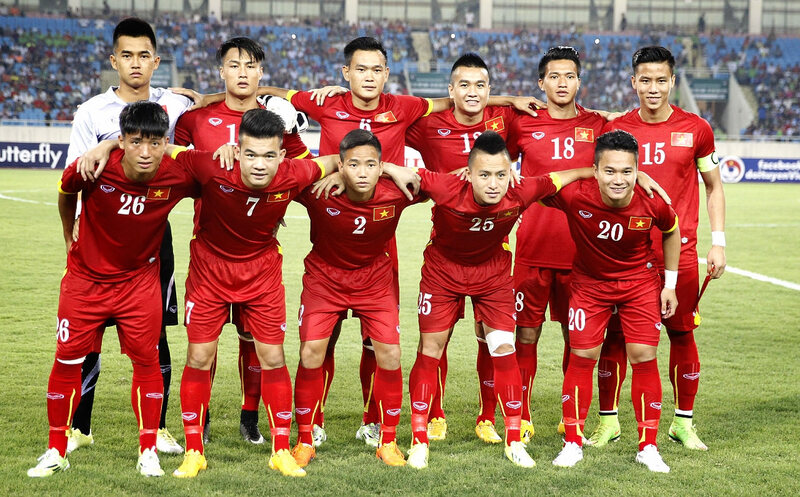 Luật bóng đá 11 người: những điều cơ bản của môn thể thao vua