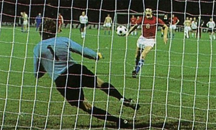 Panenka là gì? Hướng dẫn đơn giản để làm Panenka.
