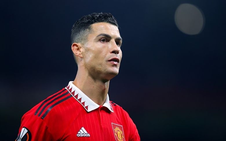 Hồ sơ cầu thủ huyền thoại Ronaldo: Cỗ máy ghi bàn của mọi thời đại