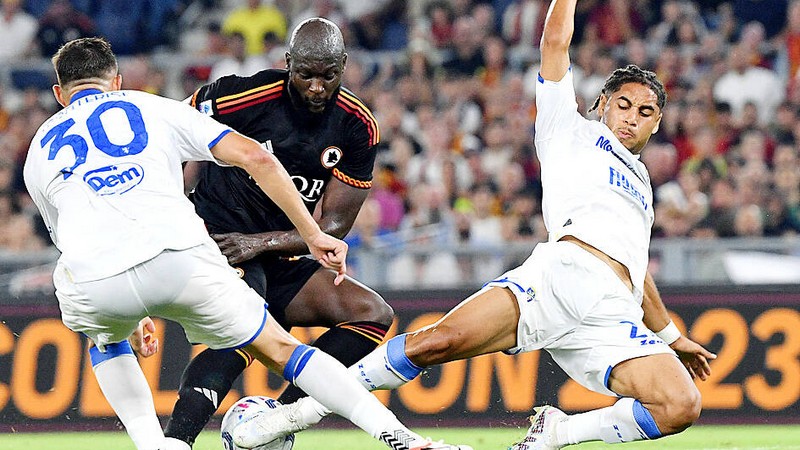 ST có nghĩa là gì trong bóng đá? ST trong bóng đá là gì? Những cầu thủ ST xuất sắc