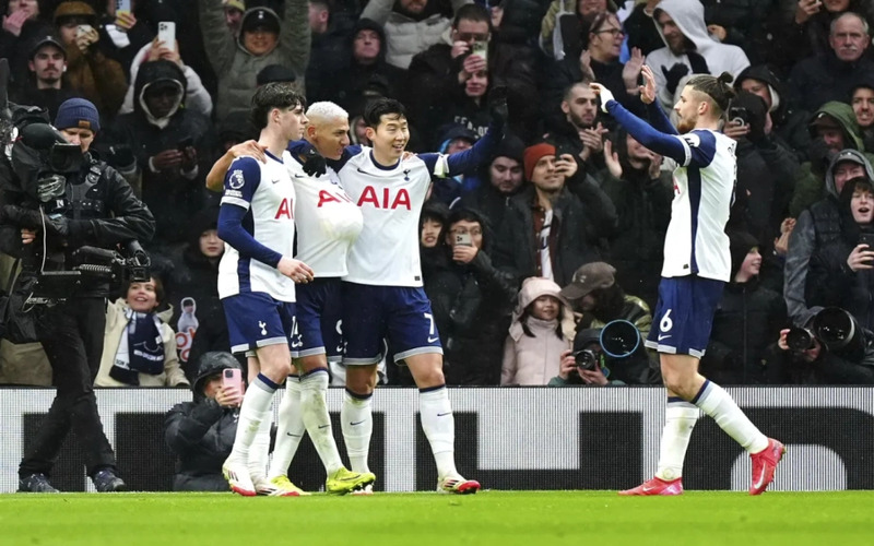 Tottenham Hotspur – đội bóng giàu truyền thống của London