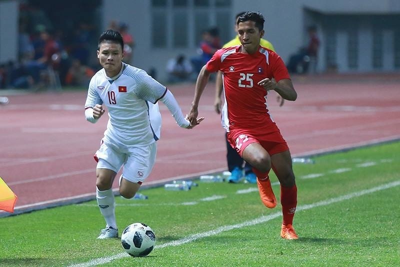 Tiến hành ám sát nhanh chóng khi đối phương lên bóng