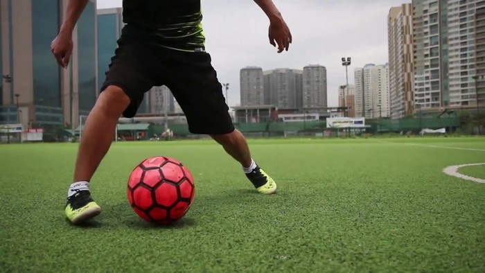 Kỹ Thuật Elastico Trong Bóng Đá: Nghệ Thuật Lừa Bóng Đỉnh Cao